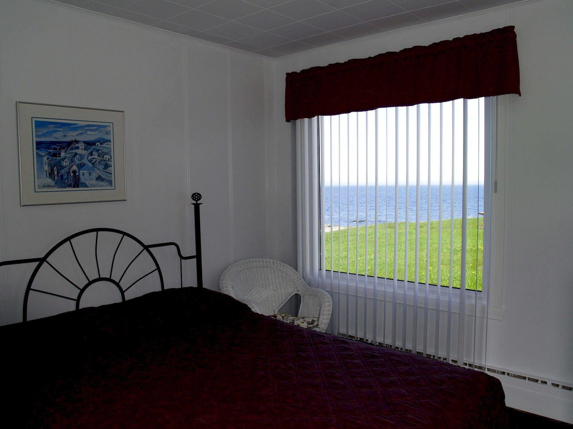 Restaurant-Motel L'Etoile Du Nord Pointe a la Fregate Bagian luar foto
